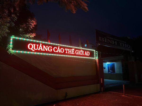 Báo Giá Làm Bảng Hiệu Đèn LED Chạy Chữ Tại TP.HCM | Thế Giới AD