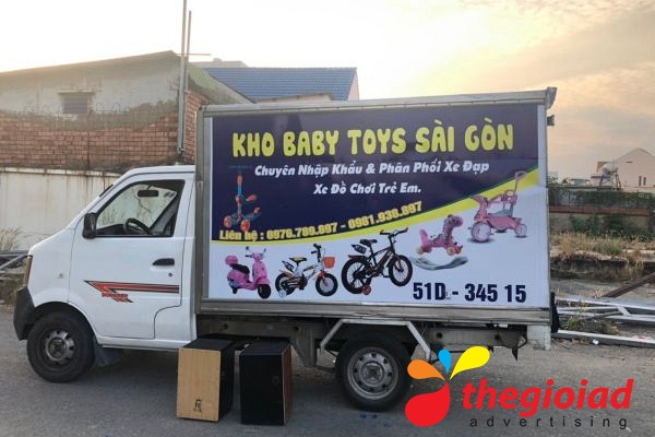 Decal dán quảng cáo trên xe