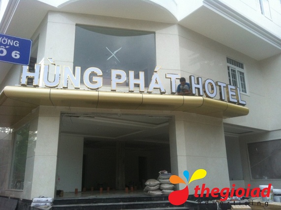 Khách sạn Hùng Phát