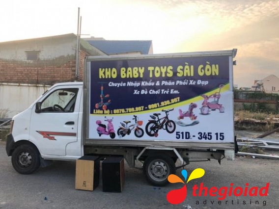 Decal dán quảng cáo trên xe