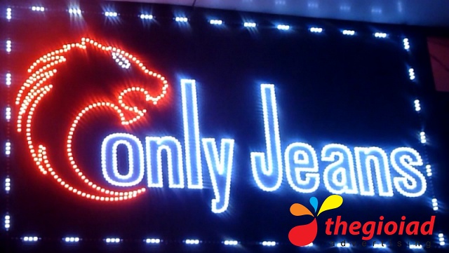 Mẫu bảng LED Only Jeans – tên và biểu tượng phát sáng