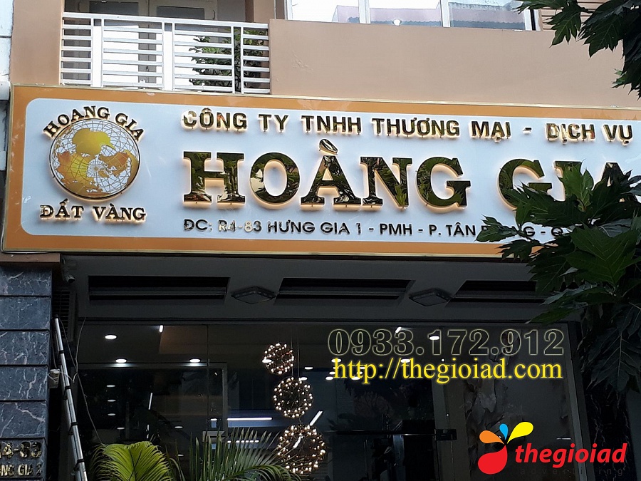 Ảnh bảng hiệu tham khảo – Thiết kế, thi công bảng hiệu chữ Inox tại Quận 1