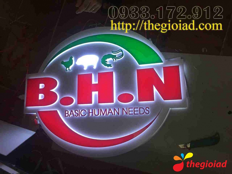 Bảng hiệu chữ nổi đèn led tổng hợp – góc nhìn 4