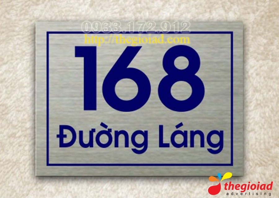 Bảng số nhà 168 Đường Láng, chữ xanh và đường viền mảnh