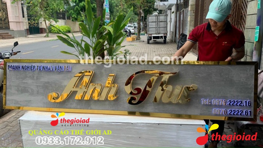 Ảnh bảng hiệu tham khảo từ bài viết Thế Giới AD