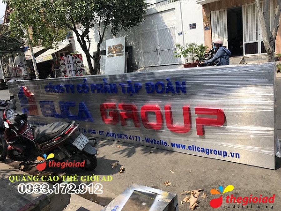 Ảnh bảng hiệu tham khảo từ bài viết Thế Giới AD