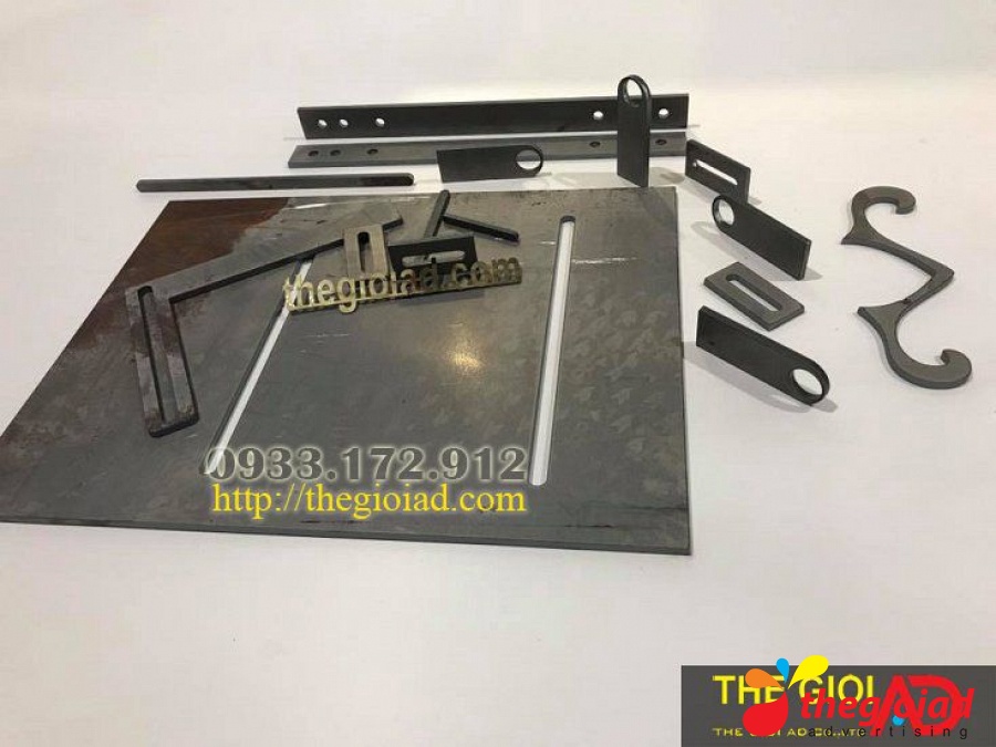 Ảnh bảng hiệu tham khảo – Cắt Inox, sắt theo file cho quảng cáo tại TP.HCM