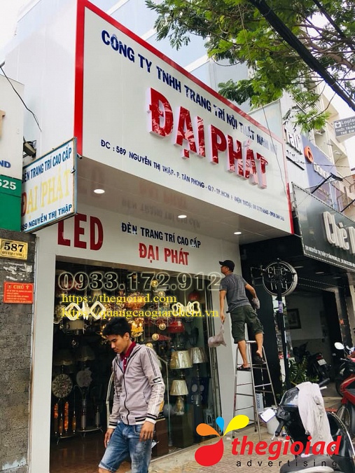 Ảnh bảng hiệu tham khảo từ bài viết Thế Giới AD