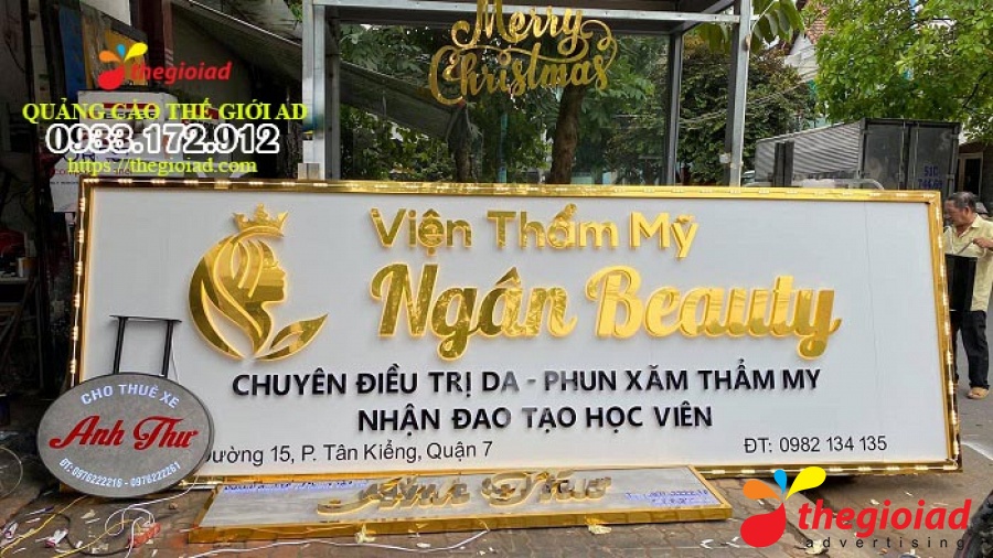 Ảnh bảng hiệu tham khảo từ bài viết Thế Giới AD