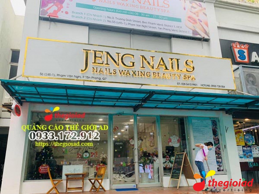 Ảnh bảng hiệu tham khảo từ bài viết Thế Giới AD