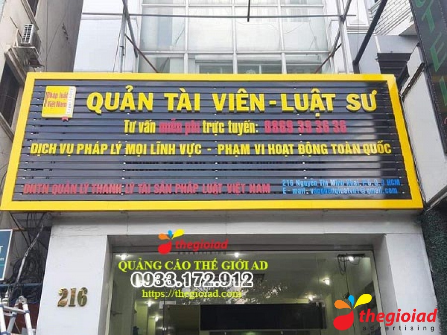 Ảnh bảng hiệu tham khảo từ bài viết Thế Giới AD