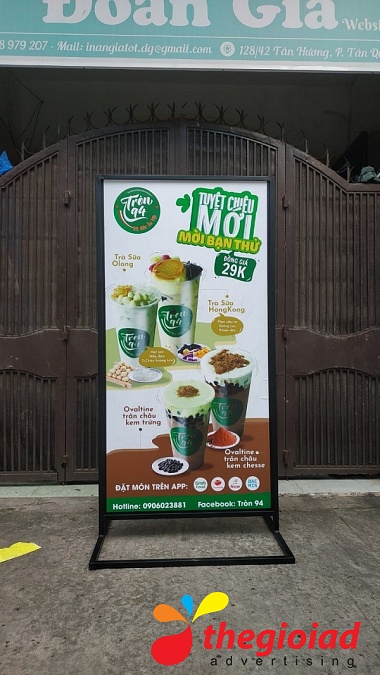 Mẫu Standee mới – góc nhìn 5
