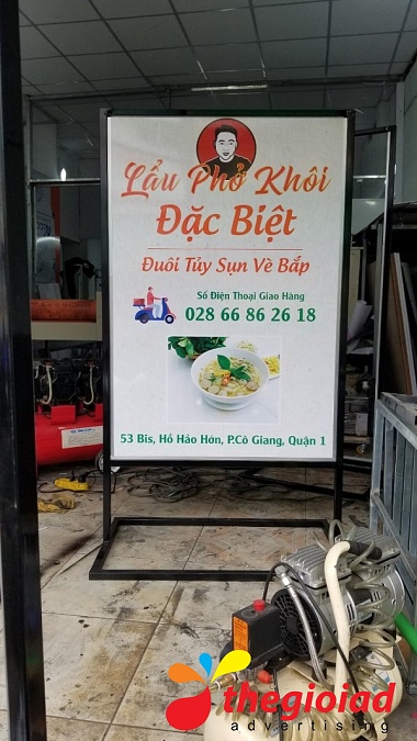 Mẫu Standee mới – góc nhìn 6