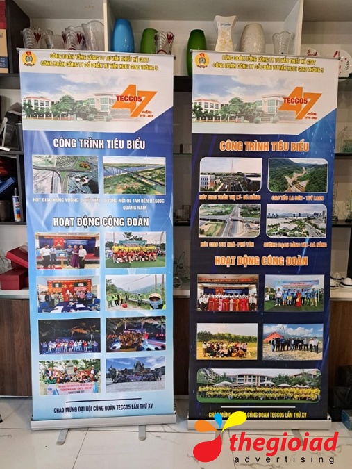 standee sản phẩm