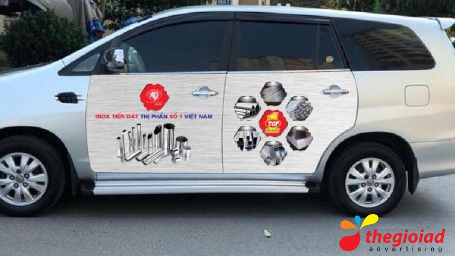 Decal dán quảng cáo trên xe – góc nhìn 1