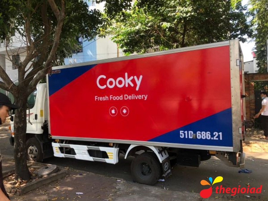 Decal dán quảng cáo trên xe – góc nhìn 10