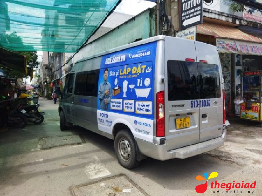 Decal dán quảng cáo trên xe – góc nhìn 5