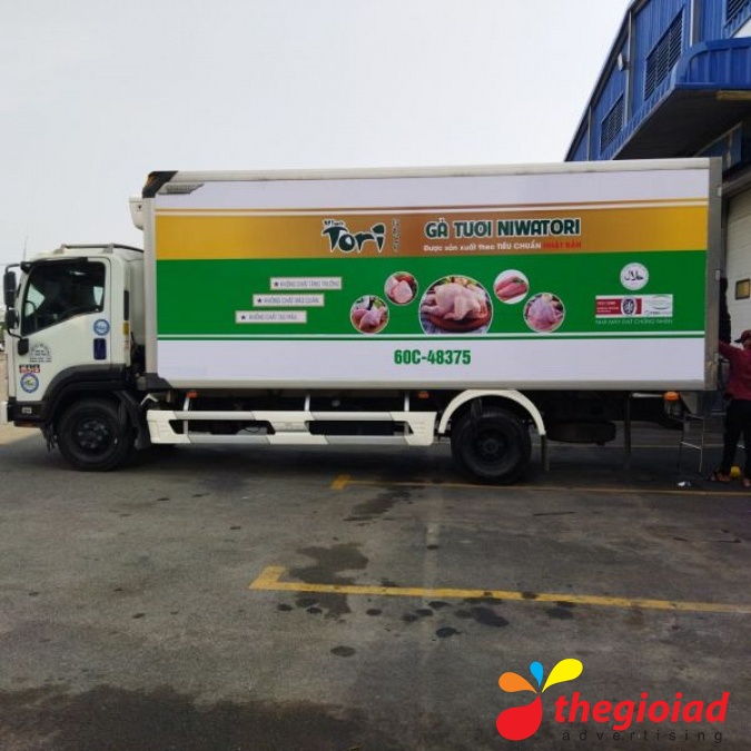 Decal dán quảng cáo trên xe – góc nhìn 8
