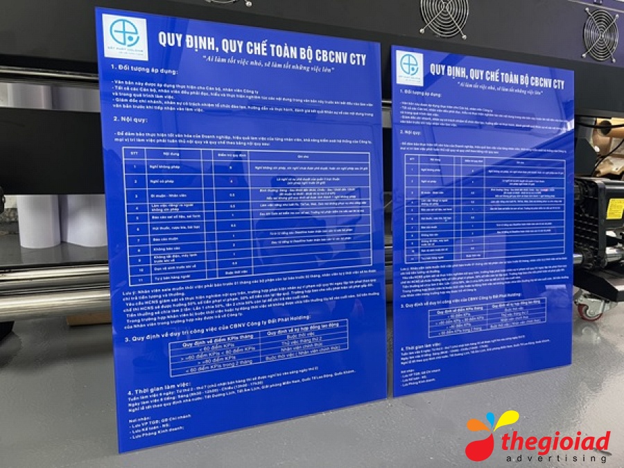 In UV Mica - Bảng quy định công ty – góc nhìn 3