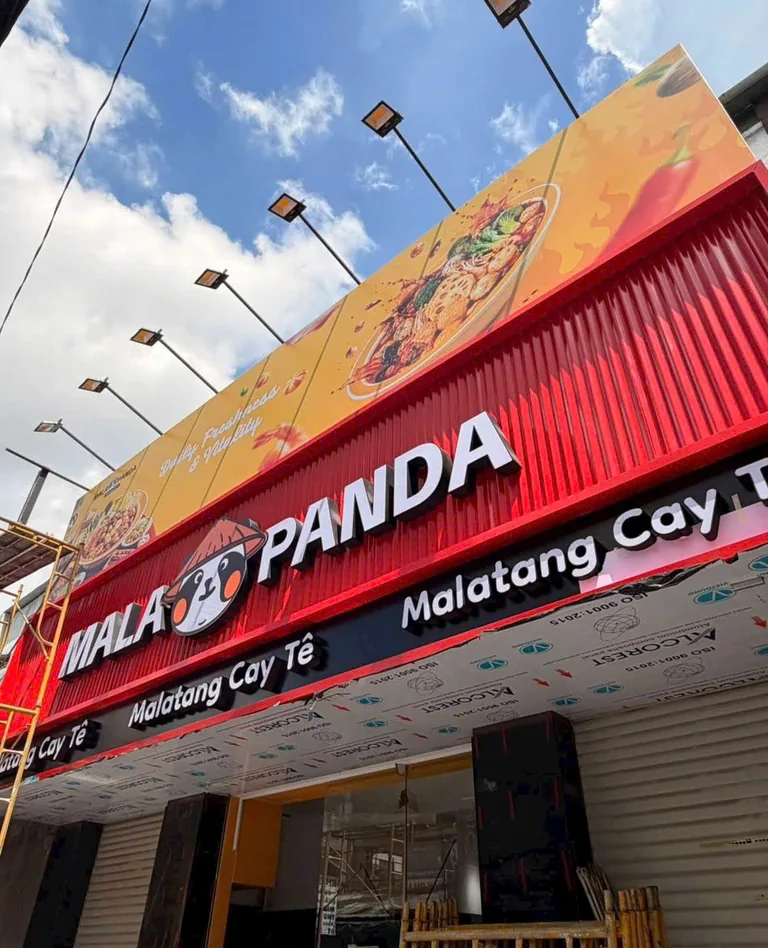 Bảng hiệu mặt tiền MALA PANDA