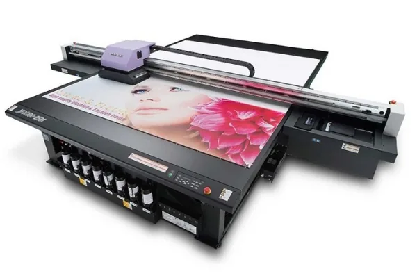 In UV phẳng & in UV cuộn
