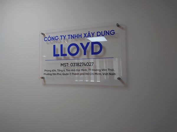 bảng hiệu công ty trong nhà