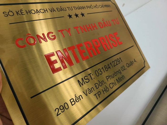 bảng công ty in uv