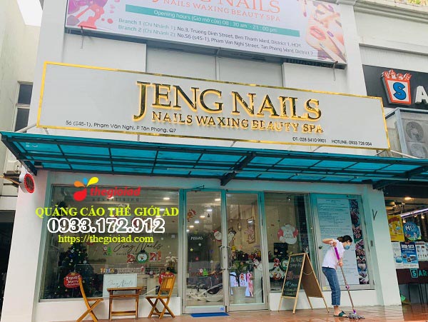 bảng hiệu chữ nổi inox vàng gương