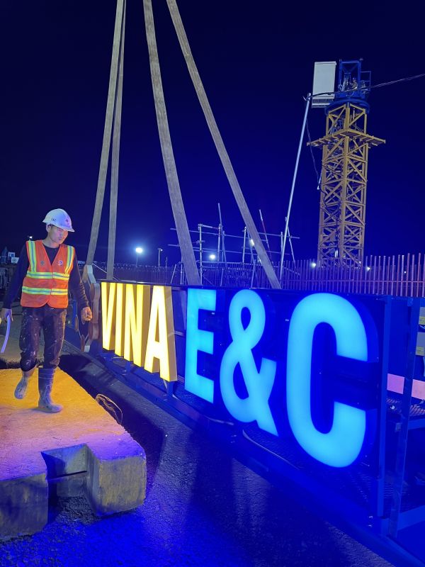 chữ nổi mica cao cấp chữ nổi mica cao cấp