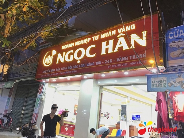 bảng hiệu chữ nổi mica tiệm vàng