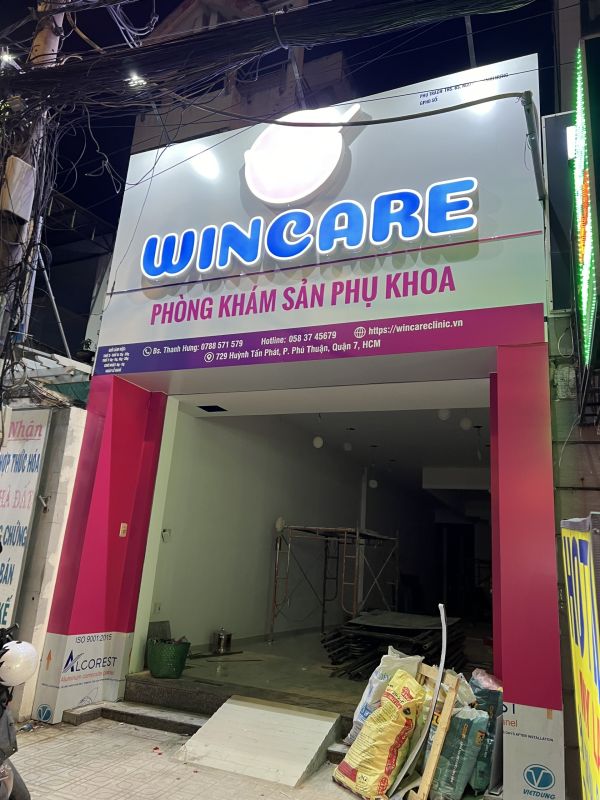 bảng hiệu chữ nổi mica