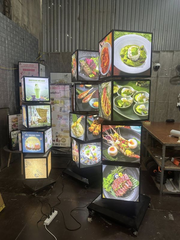 hộp đèn quảng cáo