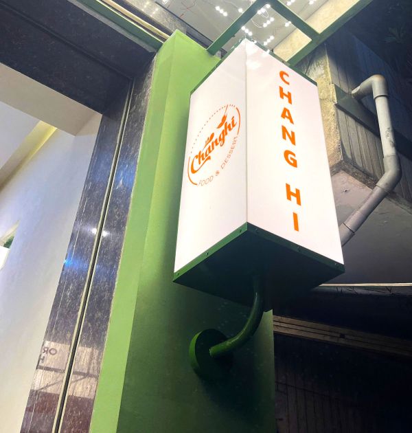 hộp đèn quảng cáo cao cấp