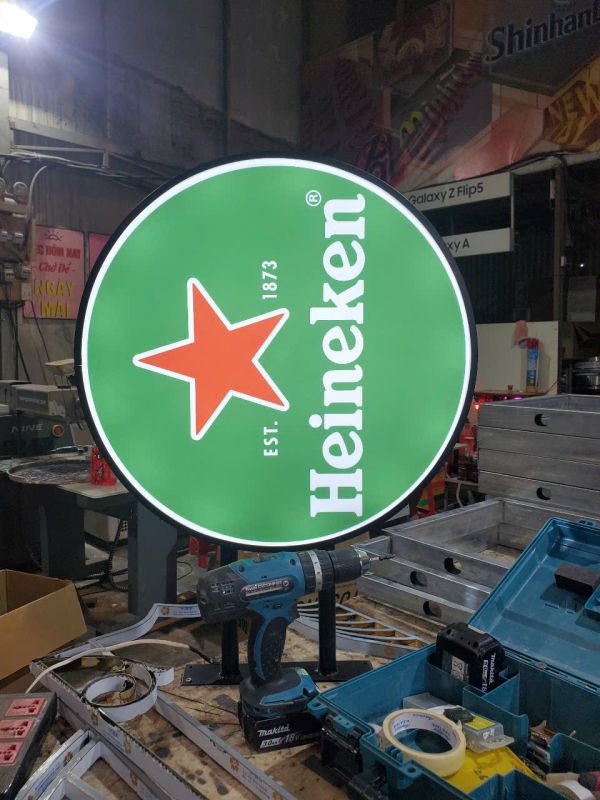 hộp đèn mica hút nổi