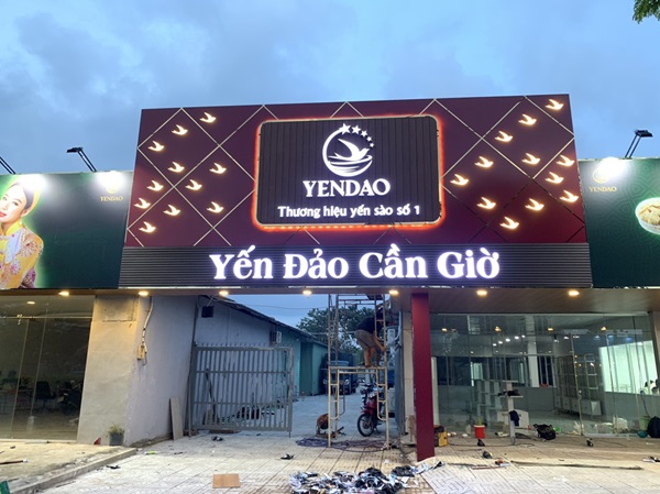 bảng hiệu chữ nổi mica