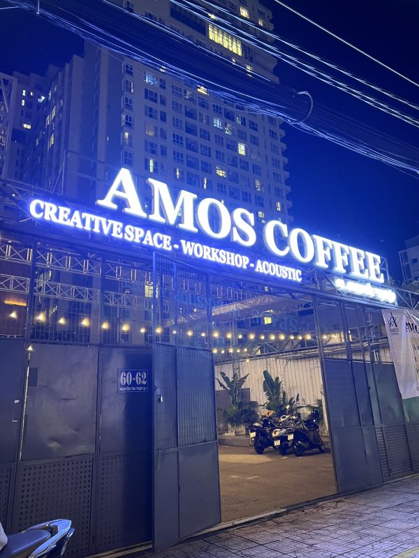 bảng quảng cáo chữ nổi