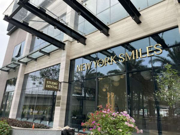 bảng hiệu quảng cáo