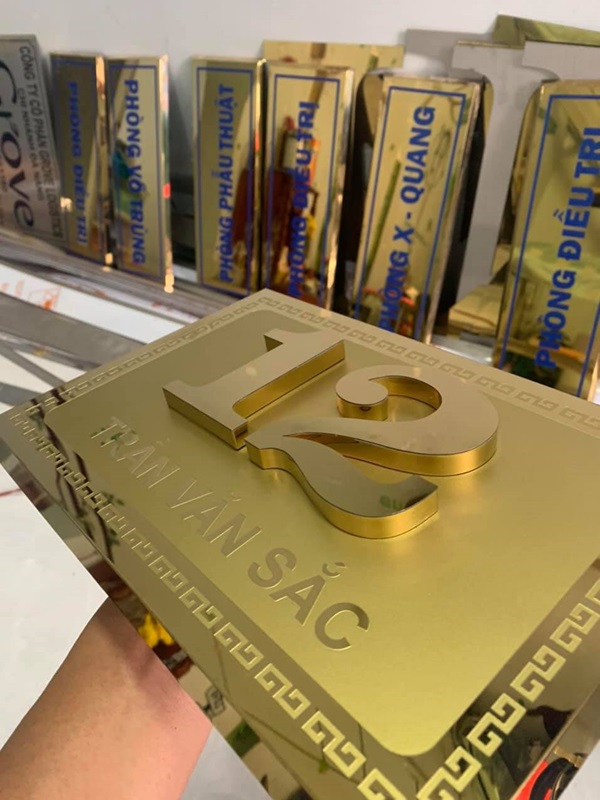 bảng số nhà inox vàng bảng số nhà inox vàng