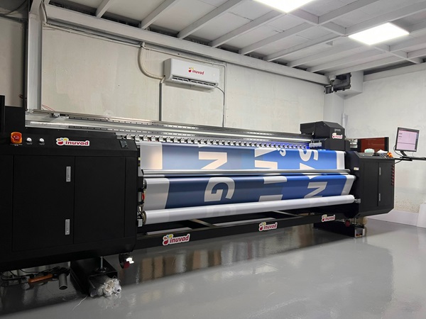 bạt quảng cáo đẹp bạt quảng cáo đẹp