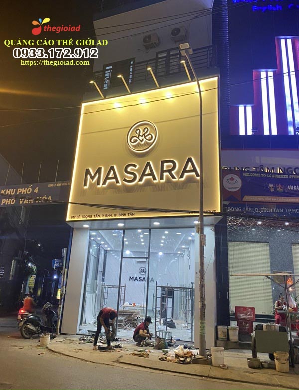 bảng hiệu shop quần áo