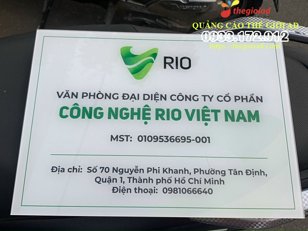 bảng hiệu công ty mica