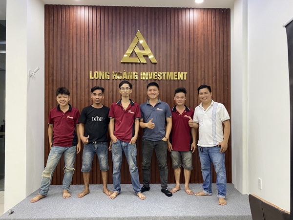 bảng hiệu chữ inox vàng