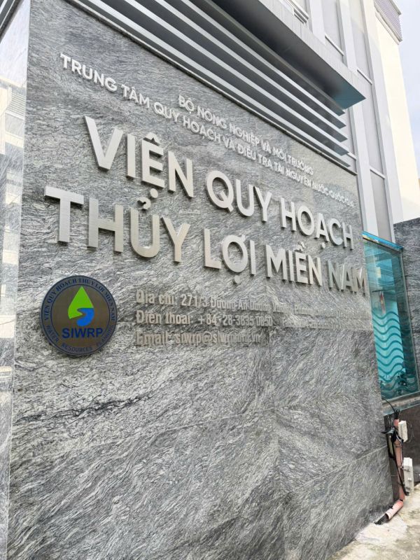 chữ inox trắng xước