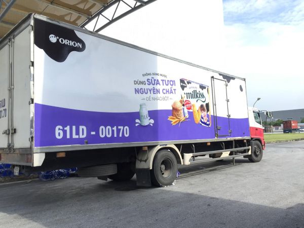 decal dán quảng cáo xe tải