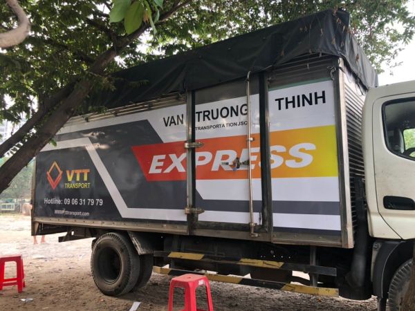 decal dán quảng cáo xe tải
