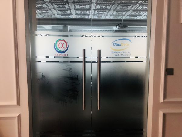 in decal quận phú nhuận