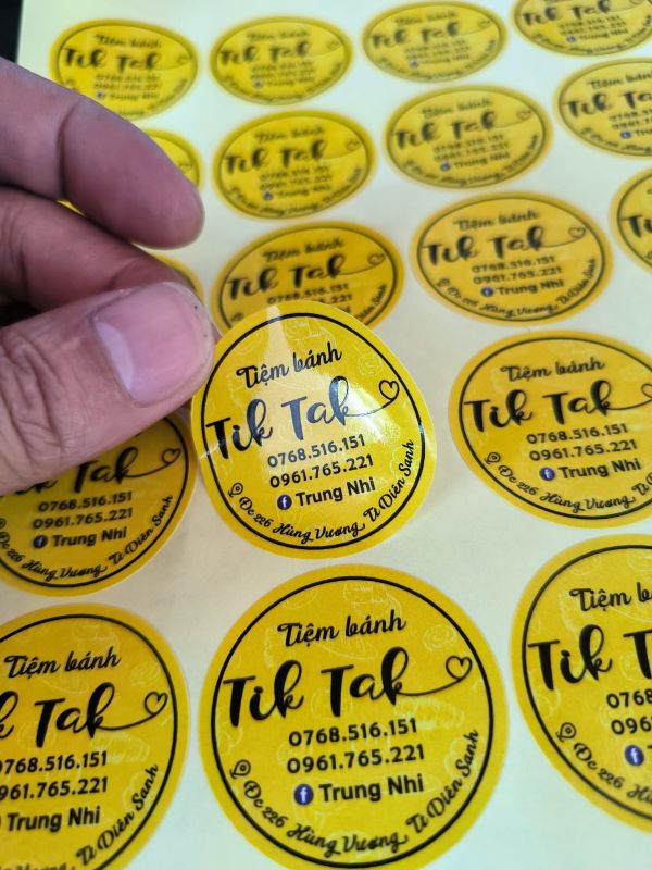 decal quảng cáo