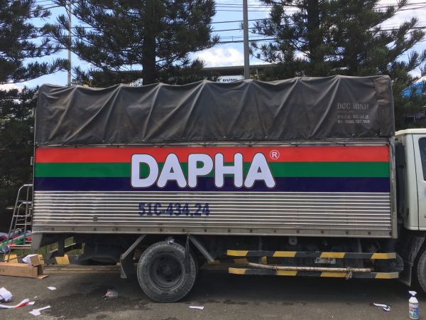 decal dán quảng cáo trên xe tải
