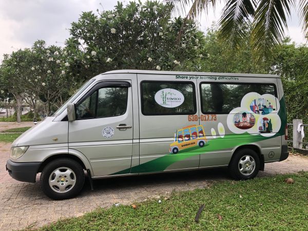 decal dán quảng cáo xe ô tô