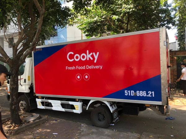 decal dán quảng cáo xe tải